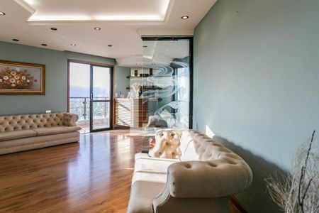 Apartamento para alugar com 300m², 3 quartos e 6 vagas Apartamento para alugar com 300m², 3 quartos e 6 vagasLiving