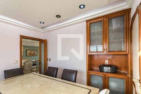 Apartamento para alugar com 300m², 3 quartos e 6 vagas Apartamento para alugar com 300m², 3 quartos e 6 vagasSala de Jantar