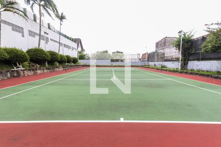 Apartamento para alugar com 300m², 3 quartos e 6 vagas Apartamento para alugar com 300m², 3 quartos e 6 vagasÁrea Comum - Quadra