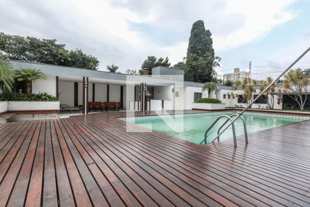 Apartamento para alugar com 300m², 3 quartos e 6 vagas Apartamento para alugar com 300m², 3 quartos e 6 vagasÁrea Comum - Piscina