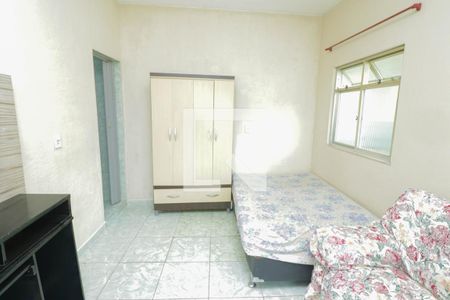 Sala de kitnet/studio para alugar com 1 quarto, 50m² em Jardim Vila Nova, Duque de Caxias