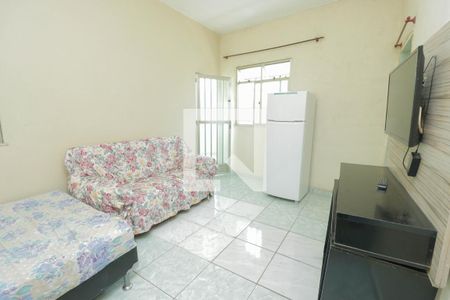 Sala de kitnet/studio para alugar com 1 quarto, 50m² em Jardim Vila Nova, Duque de Caxias