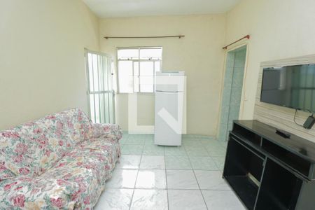 Sala de kitnet/studio para alugar com 1 quarto, 50m² em Jardim Vila Nova, Duque de Caxias