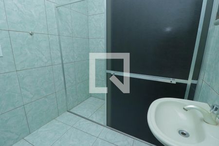 Banheiro de kitnet/studio para alugar com 1 quarto, 50m² em Jardim Vila Nova, Duque de Caxias