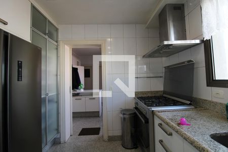 Apartamento à venda com 283m², 4 quartos e 4 vagasCozinha