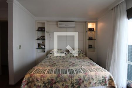 Apartamento à venda com 283m², 4 quartos e 4 vagasSuíte 2