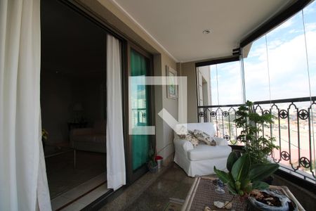 Apartamento à venda com 283m², 4 quartos e 4 vagasVaranda da Sala