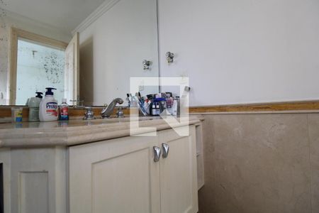 Apartamento à venda com 283m², 4 quartos e 4 vagasBanheiro da Suíte 1