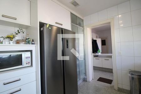 Apartamento à venda com 283m², 4 quartos e 4 vagasCozinha