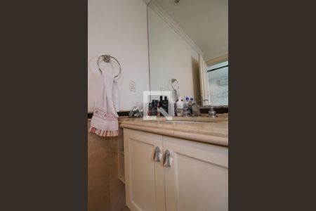 Apartamento à venda com 283m², 4 quartos e 4 vagasBanheiro da Suíte 3