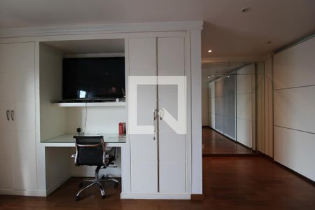 Apartamento à venda com 283m², 4 quartos e 4 vagasSuíte 2