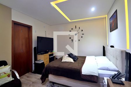 Casa à venda com 288m², 3 quartos e 3 vagasSuíte 2