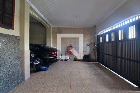 Casa à venda com 288m², 3 quartos e 3 vagasGaragem