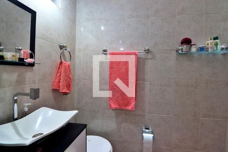 Casa à venda com 288m², 3 quartos e 3 vagasBanheiro da Suíte 1