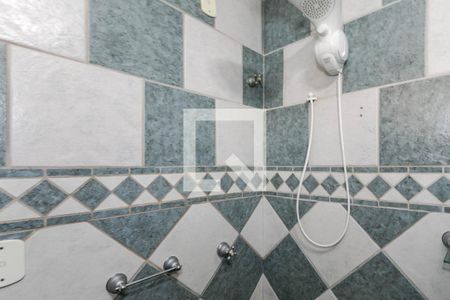 Casa para alugar com 400m², 3 quartos e 6 vagasBanheiro - Quarto 3 - Suíte