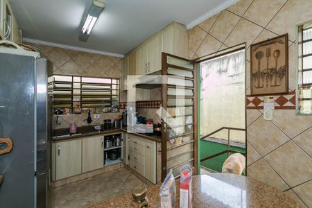 Casa para alugar com 400m², 3 quartos e 6 vagasCozinha