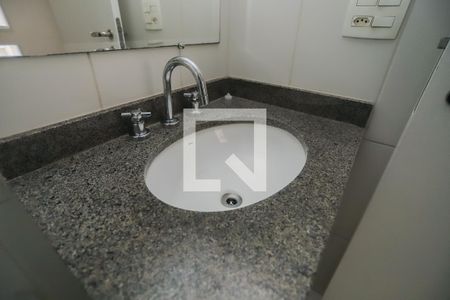 Apartamento à venda com 70m², 2 quartos e 1 vagaBanheiro da Suíte