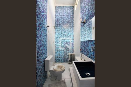 Casa para alugar com 113m², 2 quartos e 2 vagasBanheiro Social