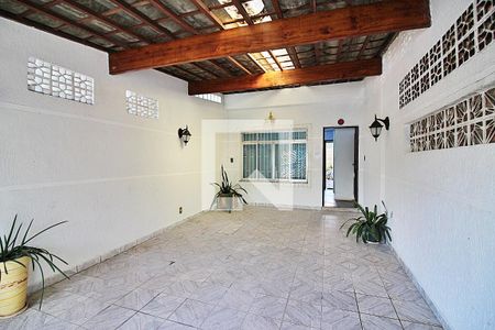 Casa para alugar com 113m², 2 quartos e 2 vagasGaragem