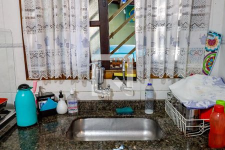 Casa à venda com 60m², 2 quartos e 2 vagasCozinha