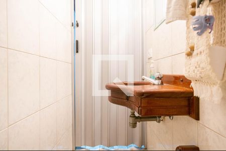 Casa à venda com 280m², 3 quartos e 4 vagas Casa à venda com 280m², 3 quartos e 4 vagasLavabo