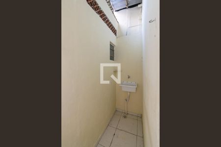 Área de Serviço de kitnet/studio para alugar com 1 quarto, 18m² em Brás de Pina, Rio de Janeiro