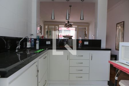 Apartamento para alugar com 130m², 2 quartos e 1 vaga Apartamento para alugar com 130m², 2 quartos e 1 vagaCozinha