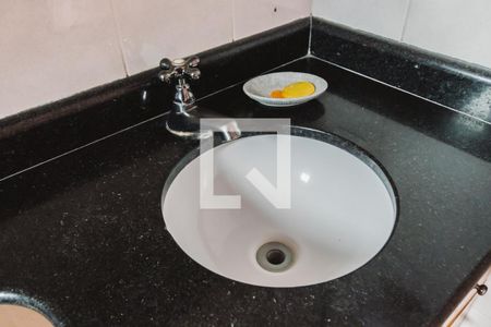 Apartamento para alugar com 60m², 2 quartos e 2 vagasBanheiro Pia