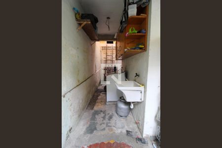 Casa à venda com 200m², 5 quartos e 3 vagas Casa à venda com 200m², 5 quartos e 3 vagasÁrea de Serviço