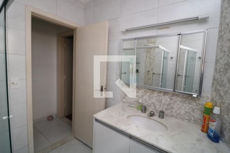 Casa à venda com 300m², 4 quartos e 4 vagasBanheiro