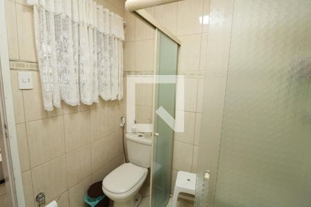 Casa à venda com 300m², 4 quartos e 4 vagasBanheiro da Suíte