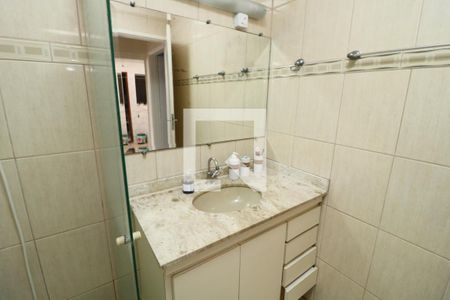 Casa à venda com 300m², 4 quartos e 4 vagasBanheiro da Suíte