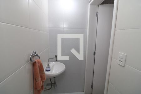 Casa à venda com 300m², 4 quartos e 4 vagasBanheiro Piscina
