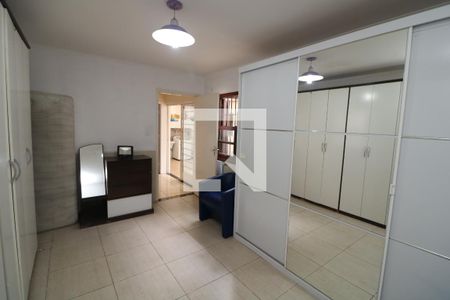 Casa à venda com 300m², 4 quartos e 4 vagasSuite