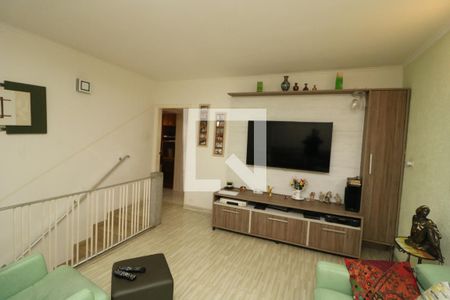 Sala de casa para alugar com 4 quartos, 300m² em Jardim Avelino, São Paulo