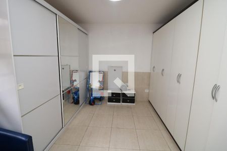 Casa à venda com 300m², 4 quartos e 4 vagasSuite