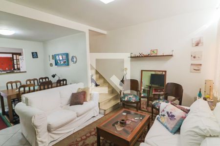 Sala de casa à venda com 2 quartos, 125m² em Ferreira, São Paulo