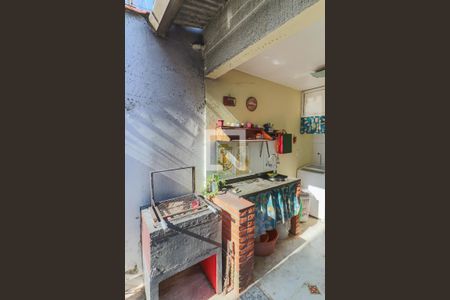 Casa à venda com 125m², 2 quartos e 2 vagas Casa à venda com 125m², 2 quartos e 2 vagasLavanderia