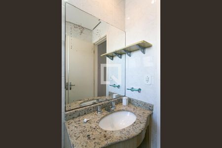 Apartamento à venda com 70m², 3 quartos e 2 vagasBanheiro