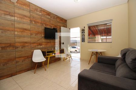 Sala de casa para alugar com 2 quartos, 75m² em Setor Habitacional Arniqueira (águas Claras), Brasília