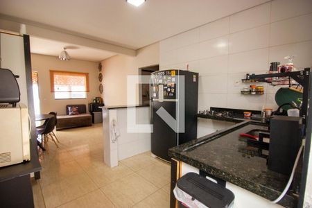 Sala/cozinha de casa de condomínio à venda com 2 quartos, 75m² em Setor Habitacional Arniqueira (águas Claras), Brasília