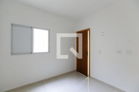 Quarto de kitnet/studio para alugar com 1 quarto, 39m² em Parque Guarani, São Paulo