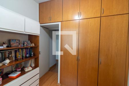 Apartamento à venda com 110m², 3 quartos e 1 vagaQuarto 2