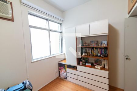 Apartamento à venda com 110m², 3 quartos e 1 vagaQuarto 2