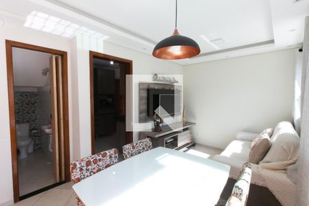 Sala  de casa à venda com 2 quartos, 60m² em Parque Cruzeiro do Sul, São Paulo