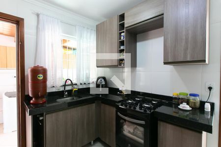 Casa à venda com 60m², 2 quartos e 2 vagas Casa à venda com 60m², 2 quartos e 2 vagasCozinha - Armários