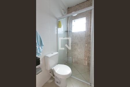 Casa à venda com 60m², 2 quartos e 2 vagas Casa à venda com 60m², 2 quartos e 2 vagasBanheiro da Suíte 2