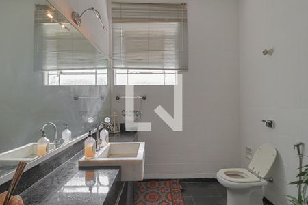 Apartamento à venda com 180m², 3 quartos e 2 vagasBanheiro Quarto Suíte