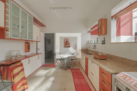 Apartamento à venda com 180m², 3 quartos e 2 vagasCozinha
