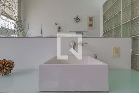 Apartamento à venda com 180m², 3 quartos e 2 vagasBanheiro Corredor